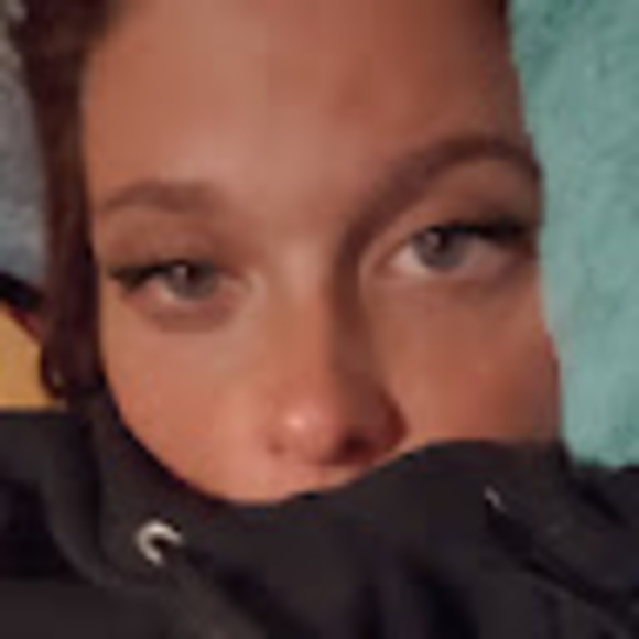 Meet your Posher, Brooke - Picture 1 of 1